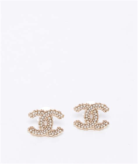 chanel pearl earrings stud